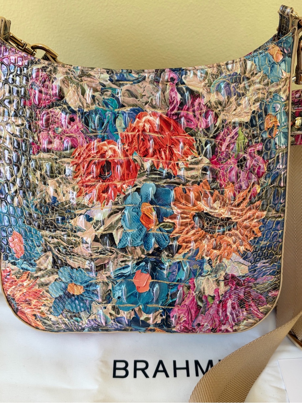Brahmin Leia Lasso Melbourne Crossbody Bag - Picture 3 of 10